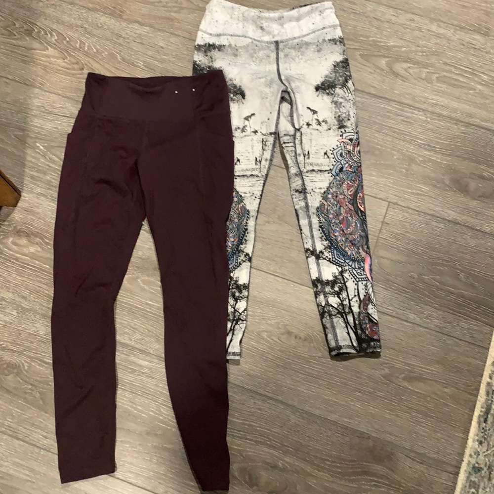 2 pr size small leggings.Only worn 1 time burgundy is NWOT. Great for the new yr